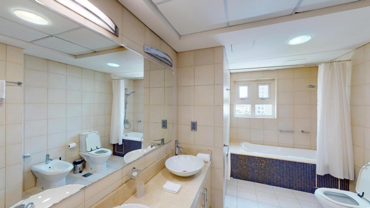 Dabas Palm Shores Elegant Four Beds Dubai